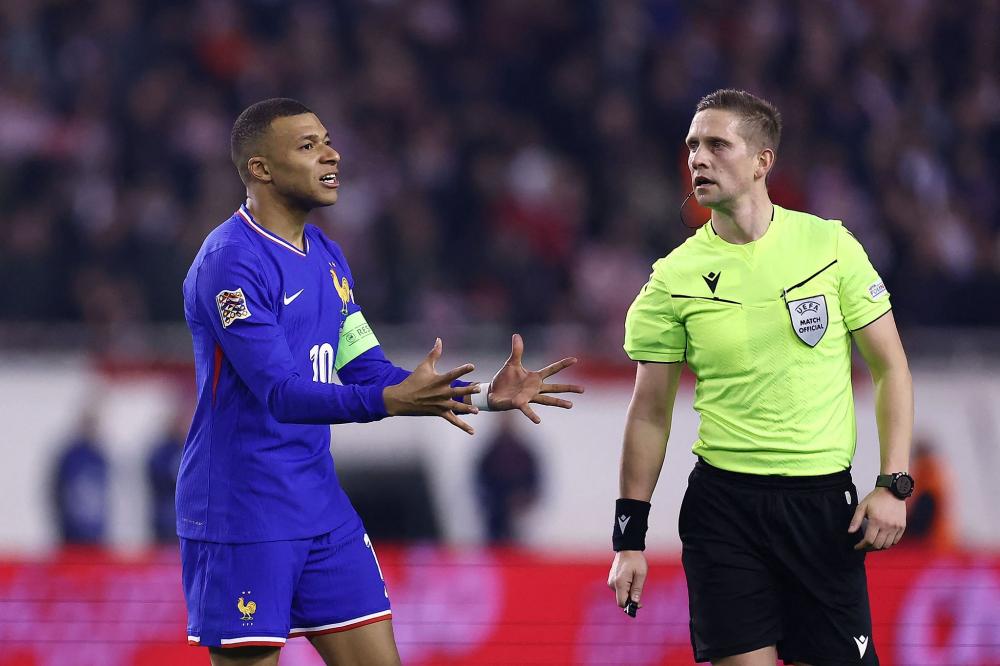 同樣扮演了 同樣扮演了